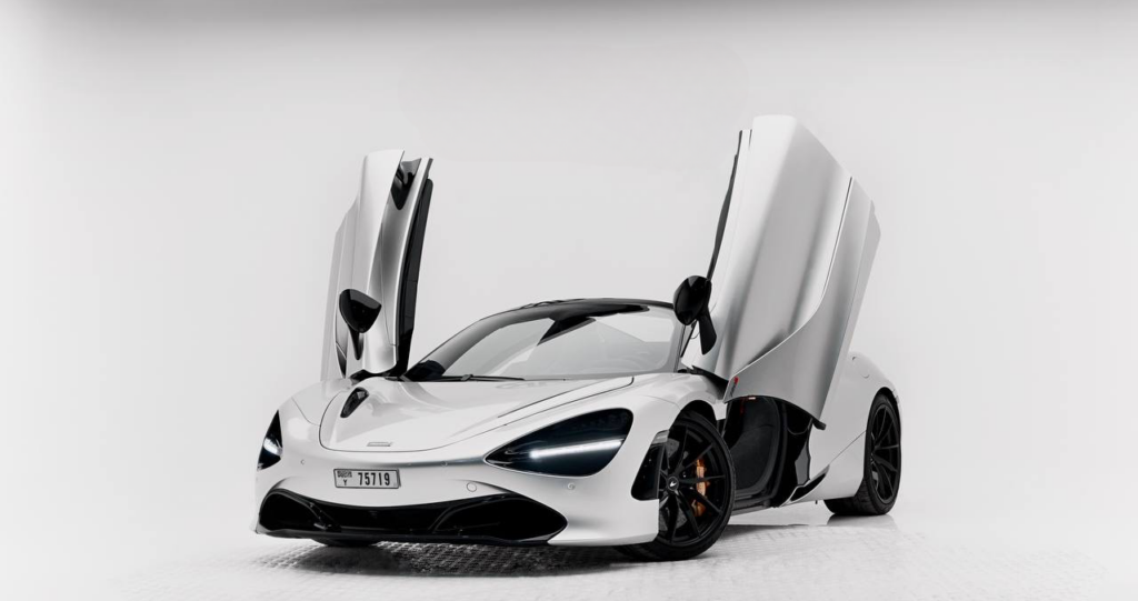 mclaren 720s rent dubai
