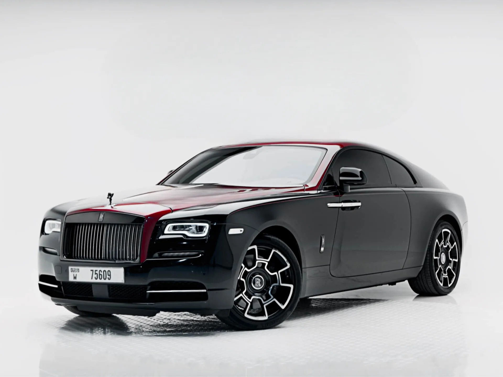 Luxury car rental Dubai