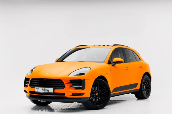 Rent Porsche Macan in Dubai