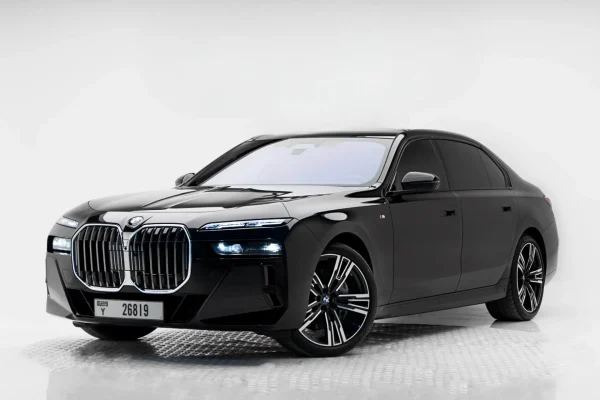 Rent BMW 740i in Dubai